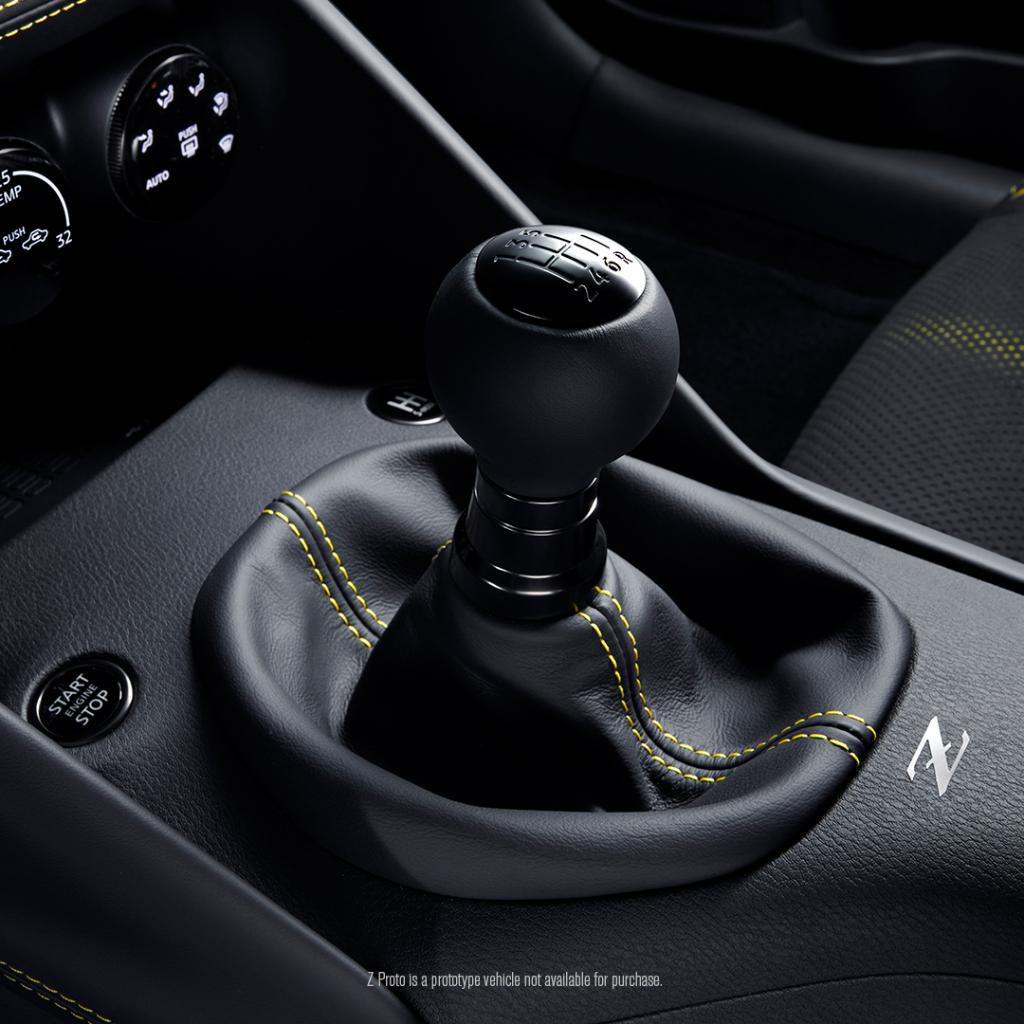 NissanUSA's tweet photo. Why tame the beast when you can just take the 6-speed reins? #PowerofZ

 https://t.co/g7rs1bkWyj https://t.co/rvZXyOIDaE