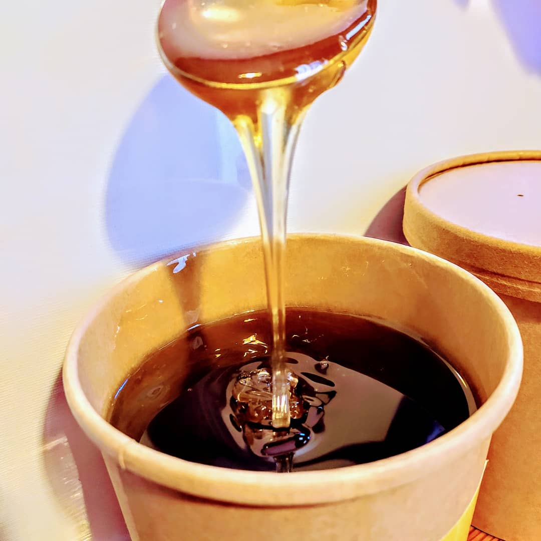 MielRoble's tweet photo. Té con miel
Miel con limón
Sopaipillas con miel
Costillar en miel
Cerveza con miel
Granola con miel
Y tantas ideas más...

Envíos GRATIS en Valparaíso, Viña del Mar, Concón, Quilpué, Reñaca.

Y envíos en 🚚 a todo 🇨🇱, por pagar en tú 🏠.

#MielDeCalidad a #PrecioRazonable https://t.co/3F9VBbIz1o