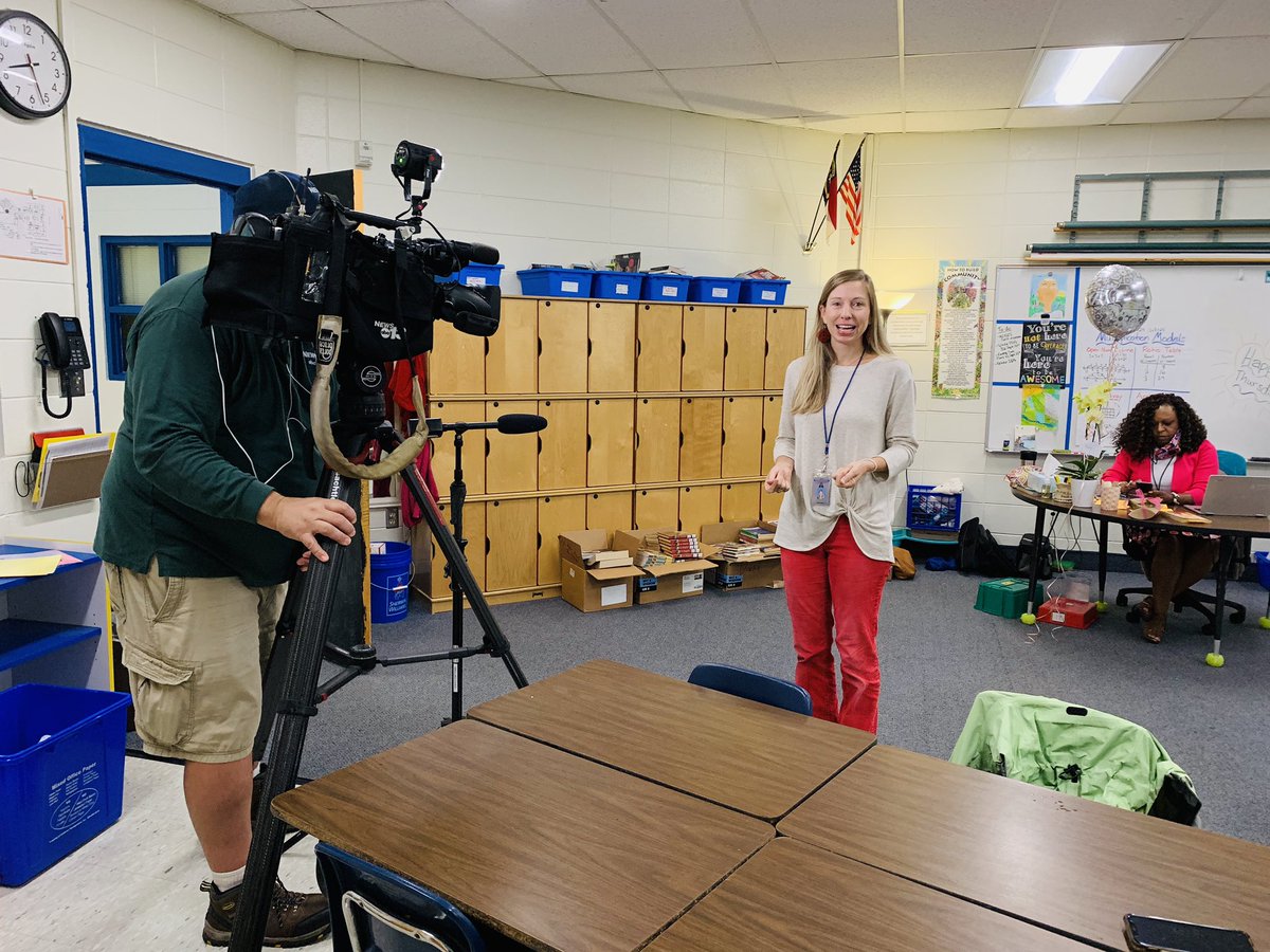 AVLSchools_jobs's tweet photo. We started our day with a surprise announcement that @Vance_ES teacher Robin Mehler will represent @AVLCitySchools as our representative for the @NCCATNews Beginning Teacher of the Year. #CougarPride #TheACSWay #Teachers #BackToSchool #distancelearning https://t.co/EJm1Mj7zEJ