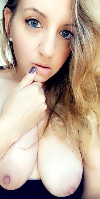 Happy Happy Birthday to ME! 🥳🎉 Birthday presents?! carasnaps143@gmail.com for Google &amp;&amp; Amazon gift cards