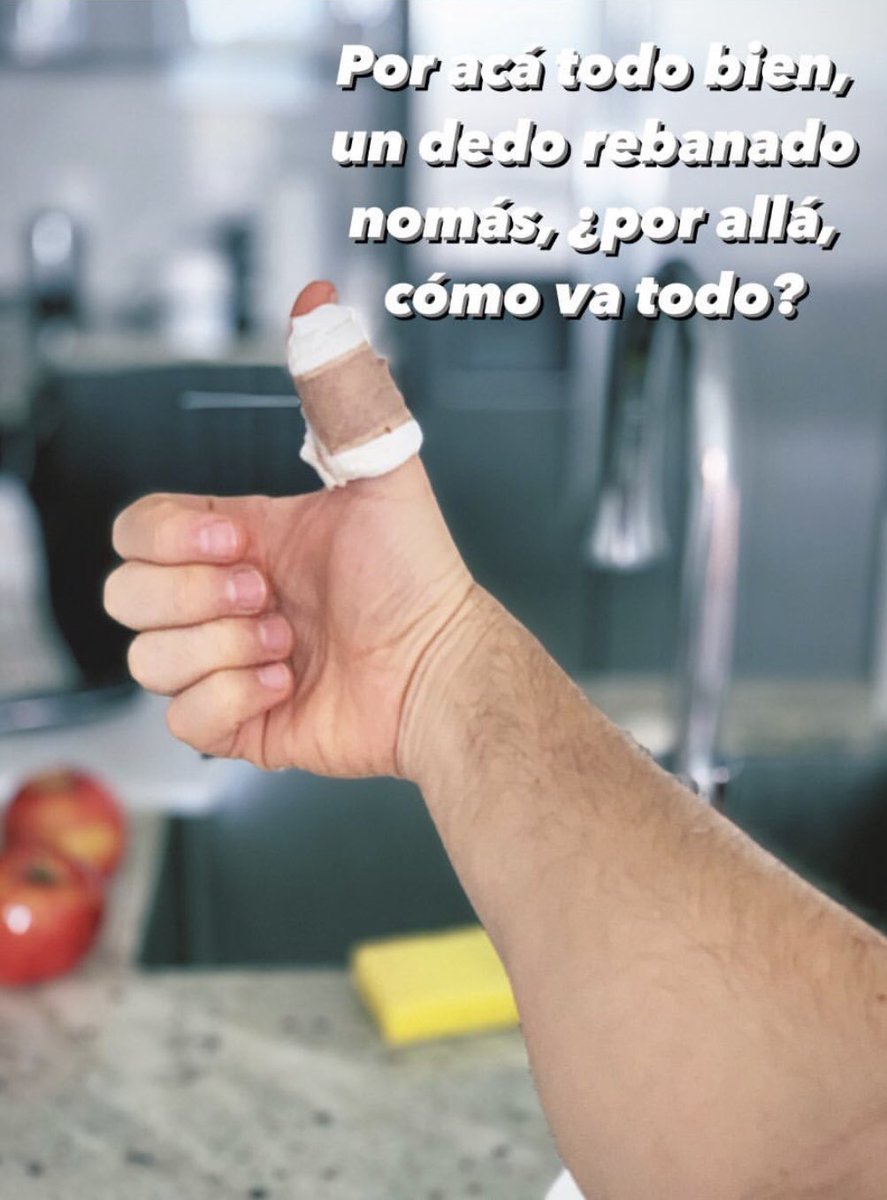 callmystar's tweet photo. ¡ Cuidado en la cocina @vince_miranda ! 🍅🥒🥕🧅 https://t.co/mCEFtkP8zx