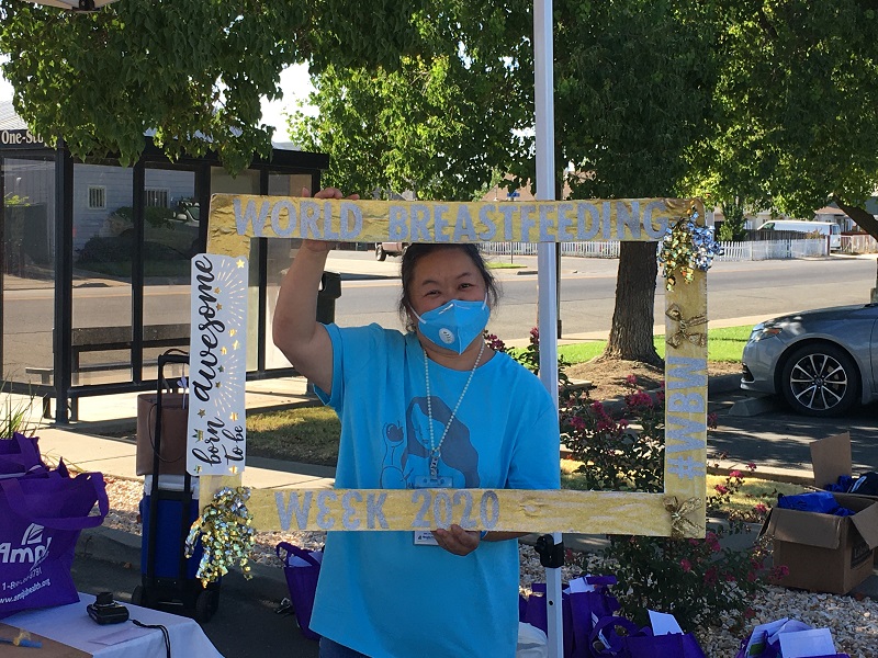 USDA_FNA's tweet photo. CA WIC partner @amplahealth held ‘Breastfeeding Mom Gift Bag Drive Thrus’ to celebrate #WorldBreastfeedingWeek event Aug. 1-7. Learn more about the benefits of #breastfeeding at https://t.co/jurJ57yx5e #PartnersDoingRight #ThankYouThursday https://t.co/LOBbTgZhtt