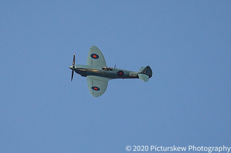 PicturskewPhoto's tweet image. #NHSSpitfire over the #CausewayHospital @ColeraineMeteo @coolfm @utv @BelfastLive @BelTel @U105radio @CanonUKandIE @NHSCTrust @publichealthni @healthdpt #NHSThankyou #belfasthour @dailymirrorni @NIAS999