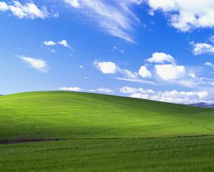 #FunFact:

The photo with the most views in history is this old Windows default screen, titled "Bliss." It was taken by photographer Charles O'Rear, who reportedly got paid a lump sum of around $100,000 for the shot. 

photorepairpro.com
.
.
. 
#photorepairpro #photoreto...