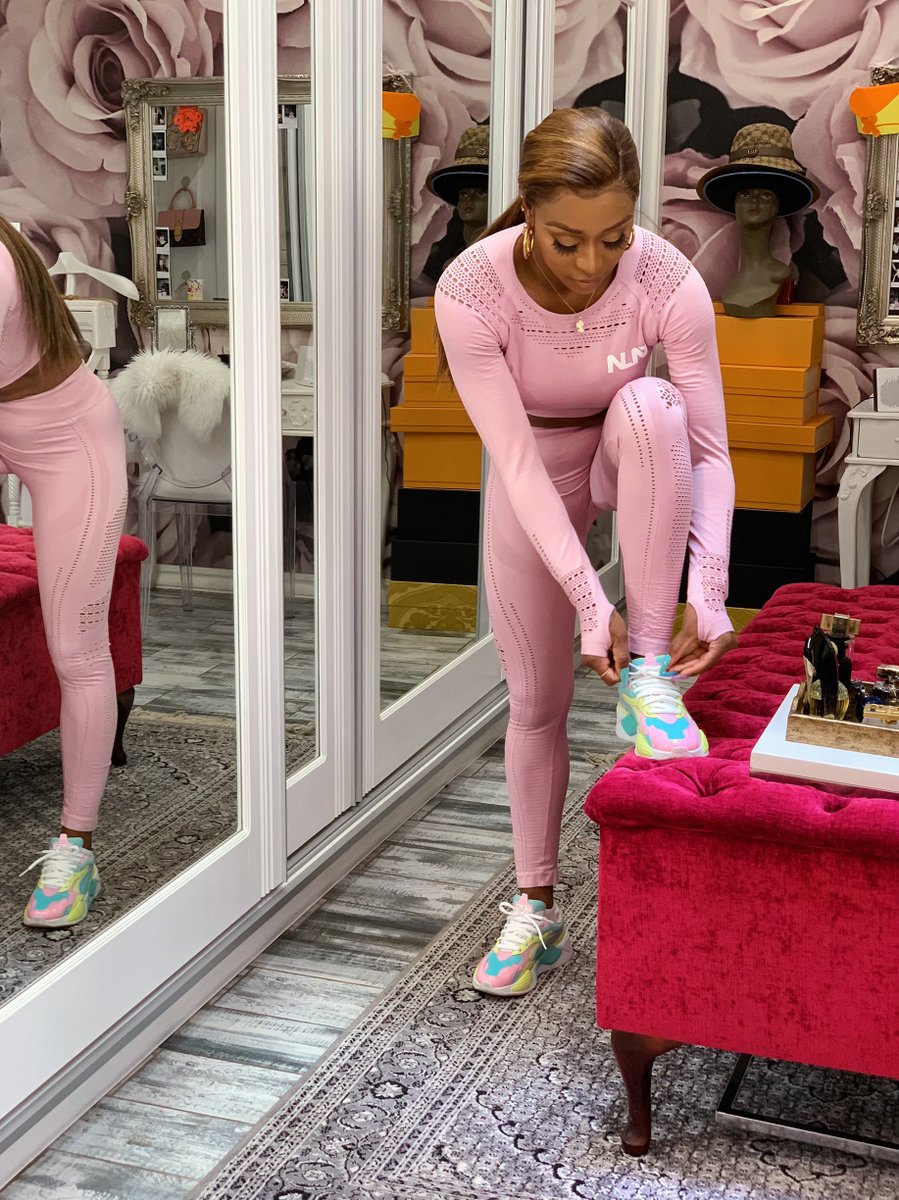 DJZinhle's tweet photo. #XVIIIForTacha

Hey baby @Symply_Tacha ❤️ https://t.co/p27hsIPqAr