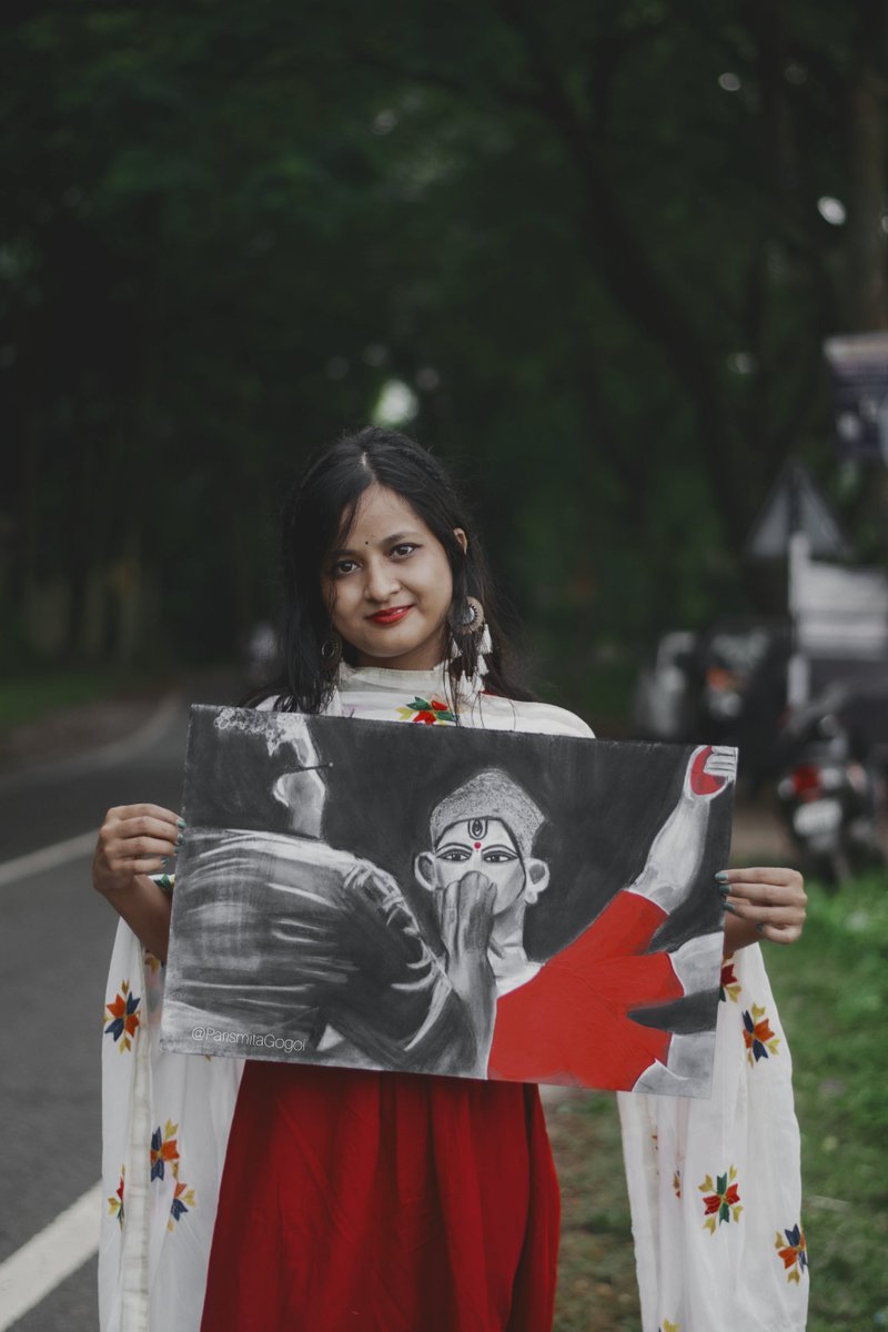 pgbeingcreative's tweet photo. Shubo Mahalaya..Charcoal Art with a touch of Red Acrylic Color #Mahalaya2020 #DurgaPuja2020 #CharcoalArt #pgbeingcreative https://t.co/R4rhxKSPFB