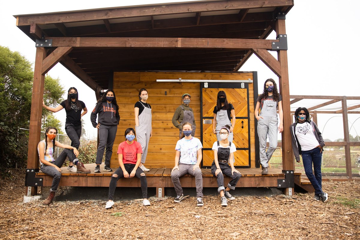 We had to share this great article about a group of young female builders in California, leading the way for change. 
@_girlsgarage <a href="/LonnyMag/">Lonny Magazine</a> 
lonny.com/See+It+Now/art…