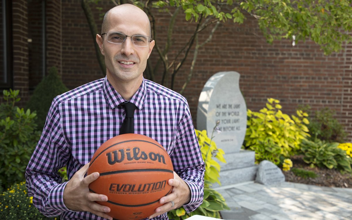 We're happy to announce that Gjon Djokaj, the head coach at Walled Lake Northern the past three seasons, is the Pilots’ new basketball coach. #PilotPride

READ MORE: delasallehs.com/discover-de-la…