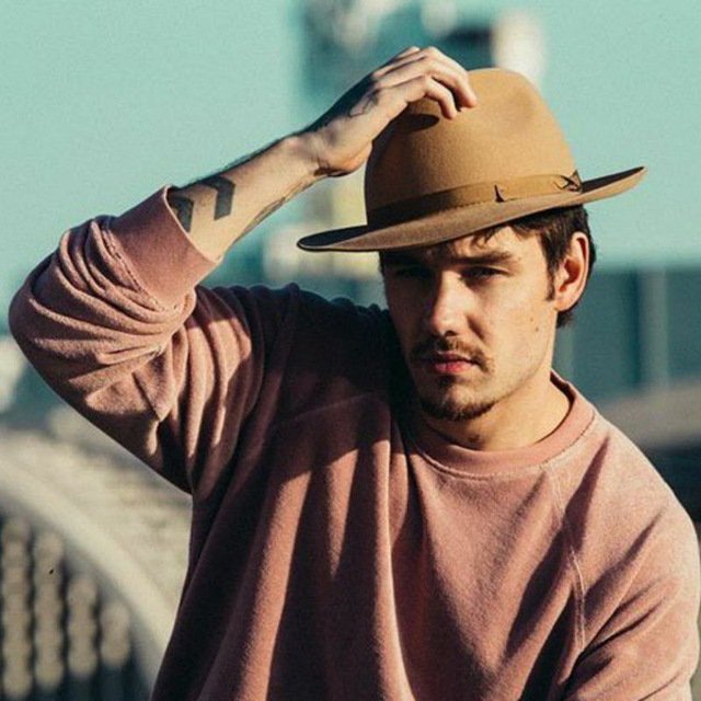 reyhawn11's tweet image. Need to smile?
listen to 
@LiamPayne
’s songs^^
Thank me later.
#loveyoupayno 
#streamlp1