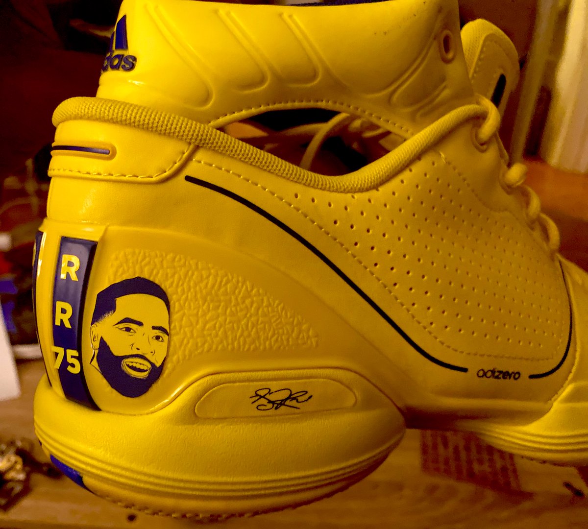 clarklarewjones's tweet photo. I was up all night customizing a pair of Adizero’s #simeonhighschool colors to honor my brother Marcus Pig Porter and put his bday on there 10-19-75. So many important things happened while he was at Simeon. I also sketched his face from a photo we took after my show. #rippig https://t.co/R81LXyipix