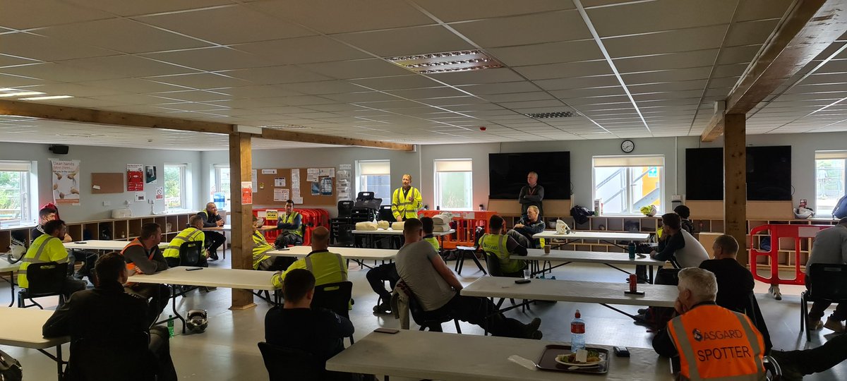 Last week <a href="/CleanroomAsgard/">Asgard Cleanroom Solutions</a> organised a Toolbox Talk Workshop at one of our current project sites in relation to hands only CPR, cardiac events &amp; any associated COVID-19 related changes. This consisted of an open Q&amp;A session with CPR adult &amp; infant demonstrations
#asgardcleanrooms