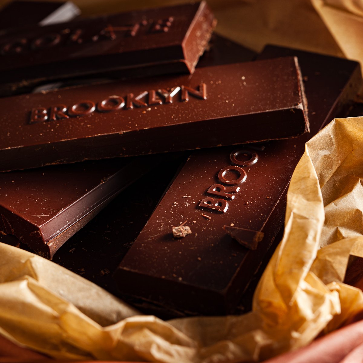 Brooklyn's In The House 🍫

.

Classic dark chocolate bars from Mast Brothers 🧡