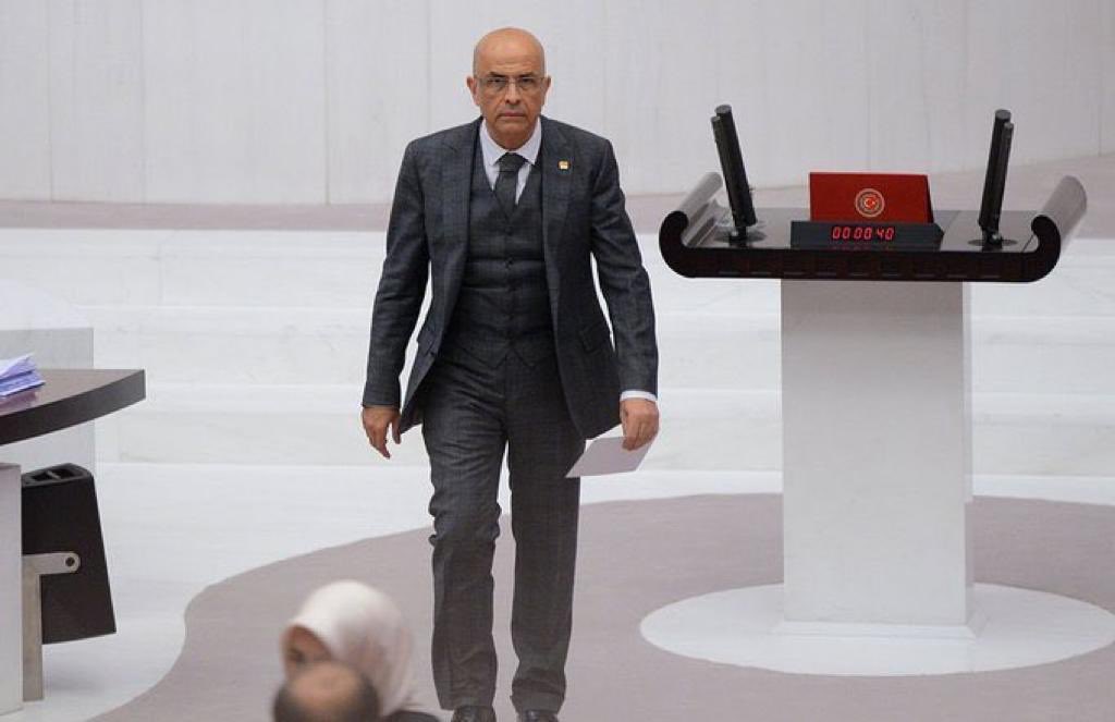 Kaldığı yerden Enis Berberoğlu yeniden Meclis’e #BerberoğluMeclise