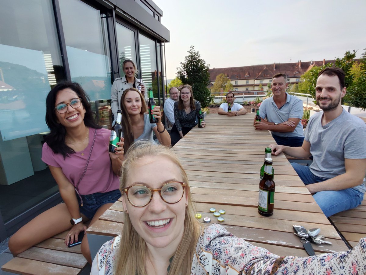 epoq_de's tweet image. Prost! 🍻
Der erste epoq Personalization Experience Day ist vorbei und wir können den Tag als Erfolg verbuchen!
Vielen Dank an alle, die mitgemacht haben und wir sehen uns bestimmt nächstes Jahr wieder 🎉
#epoqPXD #epoqTeam