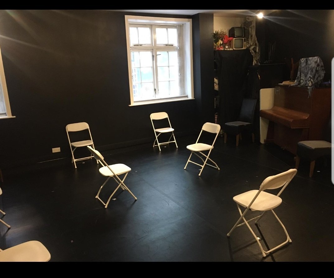 ExchangeTrap's tweet photo. We are ready for our first drama class tonight following the social distancing guidelines #DramaClass #RehearsalSpace @le_workshop https://t.co/FQ1tRkZtWX