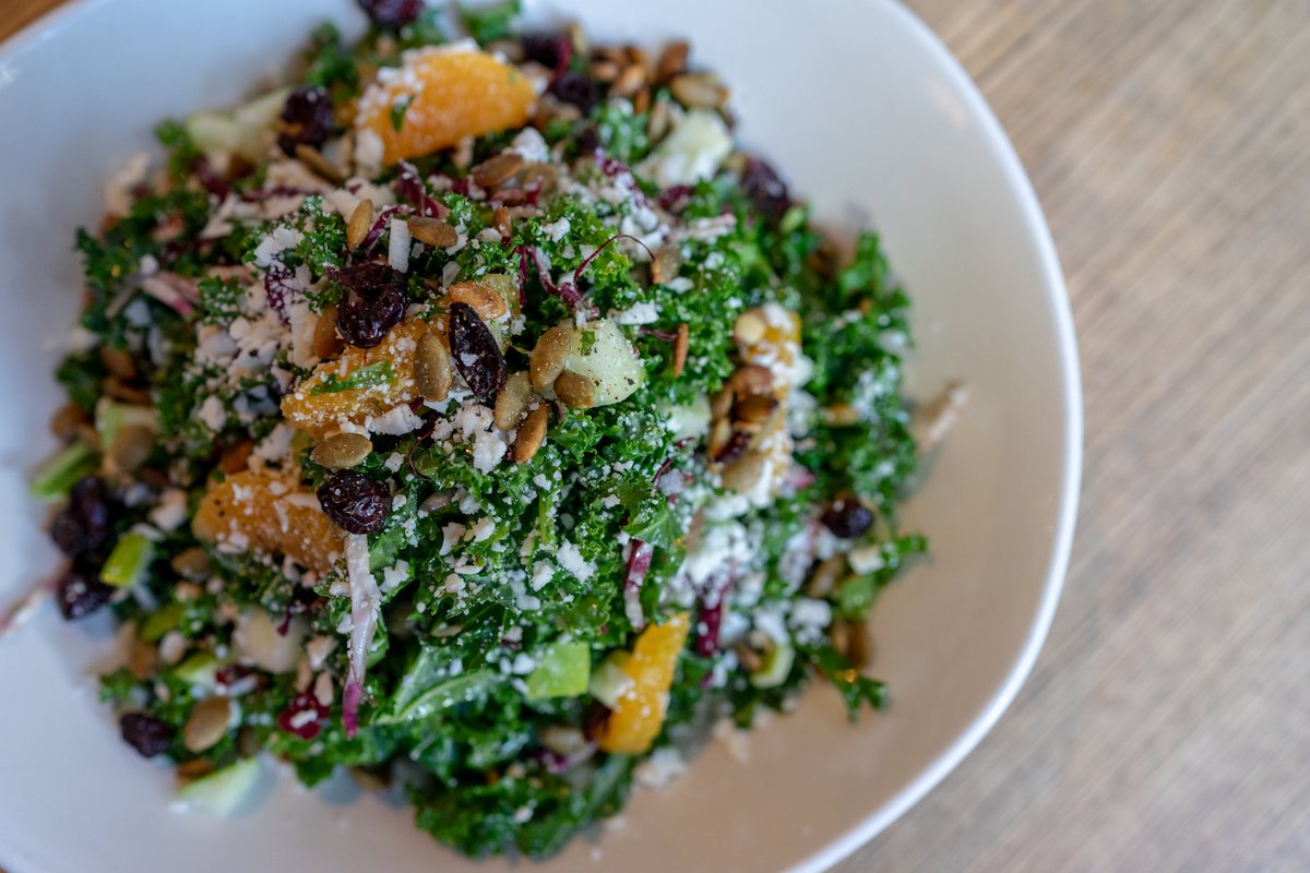 Eating a healthy lunch so we can gorge on wings for Thursday Night Football! 🏈 Be sure to join us for both! 🍻
▵ We will have sound for the game ▵