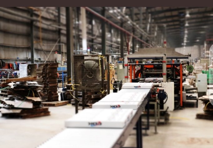 ekpesfrancis's tweet photo. "With the establishment of this multi billion naira tile and sanitary ware factory in Ogun by CDK Integrated Industries, the N100bn Nigeria spends to import tiles will reduce. The factory can produce 5 million square meters of quality tiles, &amp; is already helping to cut imports." https://t.co/Ofg1ryhOSw