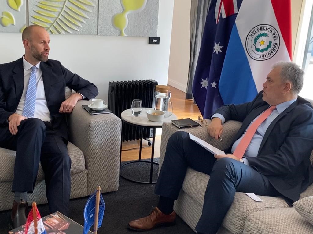 mreparaguay's tweet photo. Paraguay🇵🇾 y Australia🇦🇺 avanzan en negociaciones con miras a un entendimiento para visas de trabajo y turismo.

➡️https://t.co/Wwn2mkQMjA https://t.co/IzPRiMxrqK