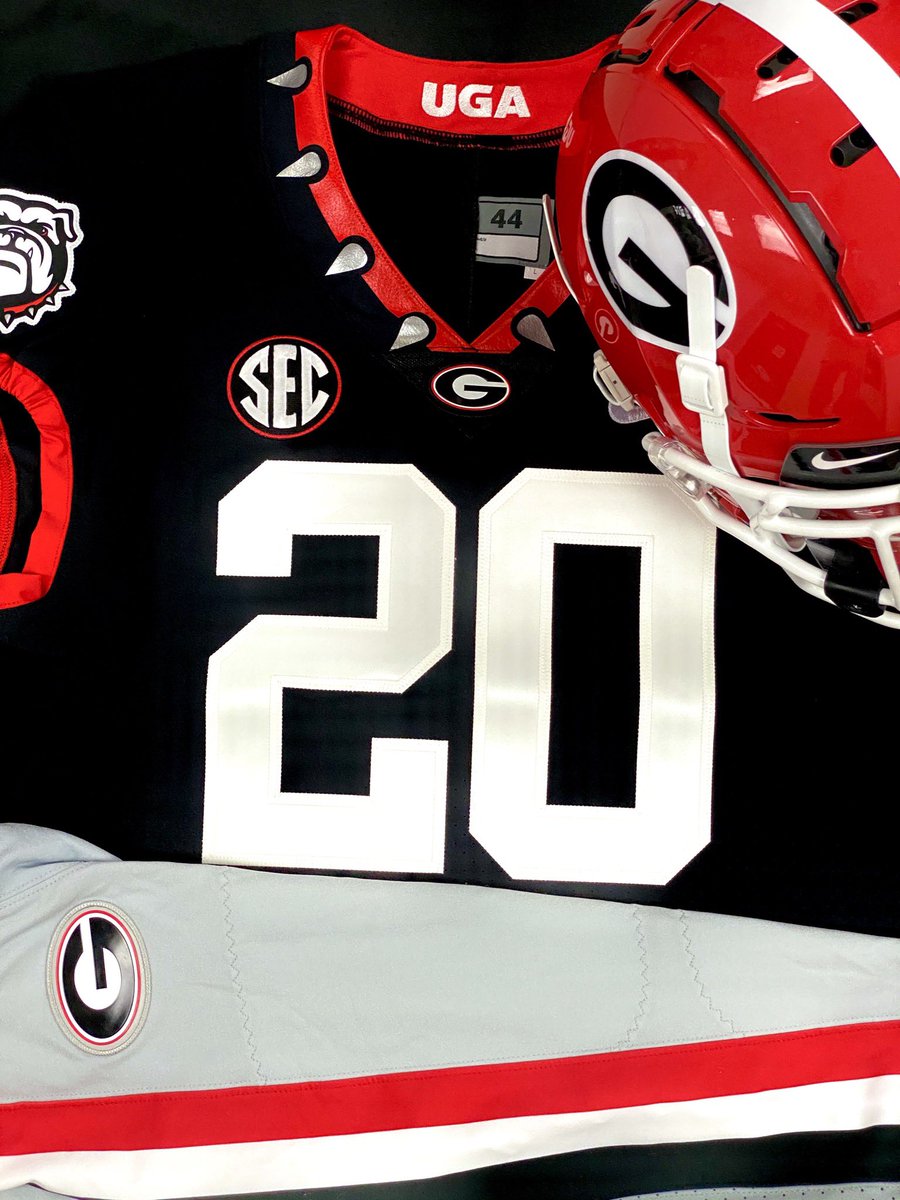 UGAFBEquipment's tweet image. 2020 D R I P 👀