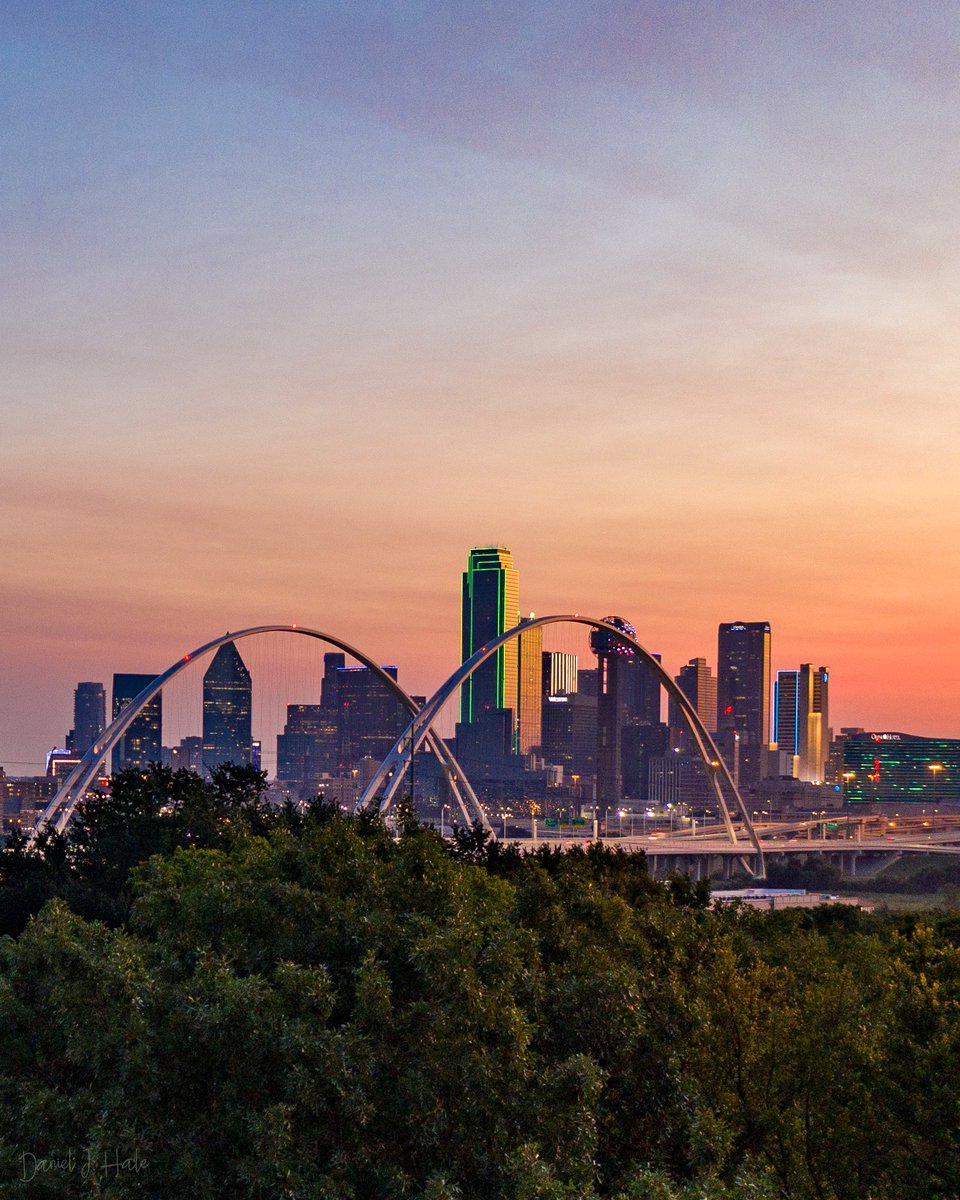 Good morning from D Home!
Want to congratulate Chambers Architects on D Home Best Architects award! Out of many Dallas architects, you are one of a select group nominated by your peers to make the final D Home Best list for 2020. 
Photo from one of our projects by Daniel J. Hale