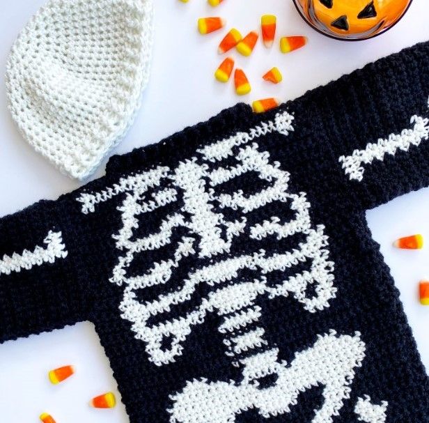 Today we are launching our very first-ever Halloween costume contest, The Wicked WIP! Follow the link below to find out how you can get involved in this spook-tacular costume contest and win! #LBYWickedWIP
https://t.co/qYMAM6txjx https://t.co/JJa7Km53yL