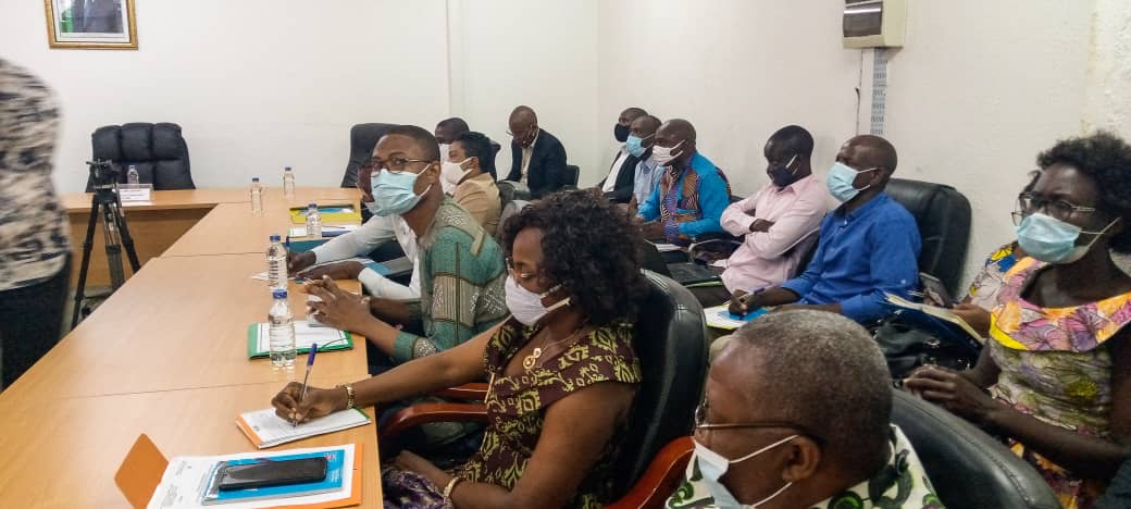 Des organisations de la société civile ont été formées aux principes généraux de l’observation électorale par le SEDH, en collaboration avec le NDI dans le cadre de l’organisation d’élections apaisées en Côte d’Ivoire. 8/9/2020 #sedhci #electionscestpaspalabres