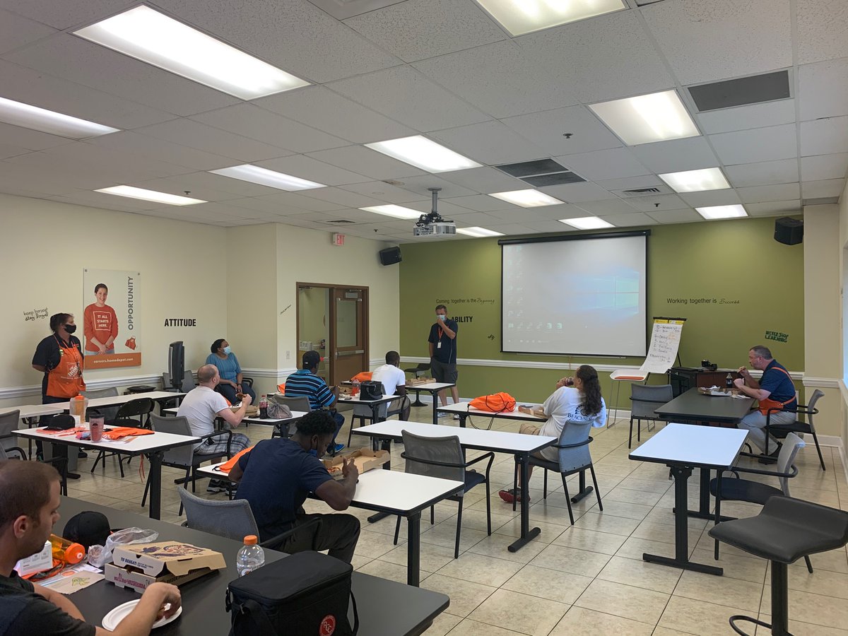 SDC5150's tweet photo. Welcome to our family!! Orange house! #SavannahStrong #NHO #BLEEDORANGE https://t.co/Xh04XQ39yb
