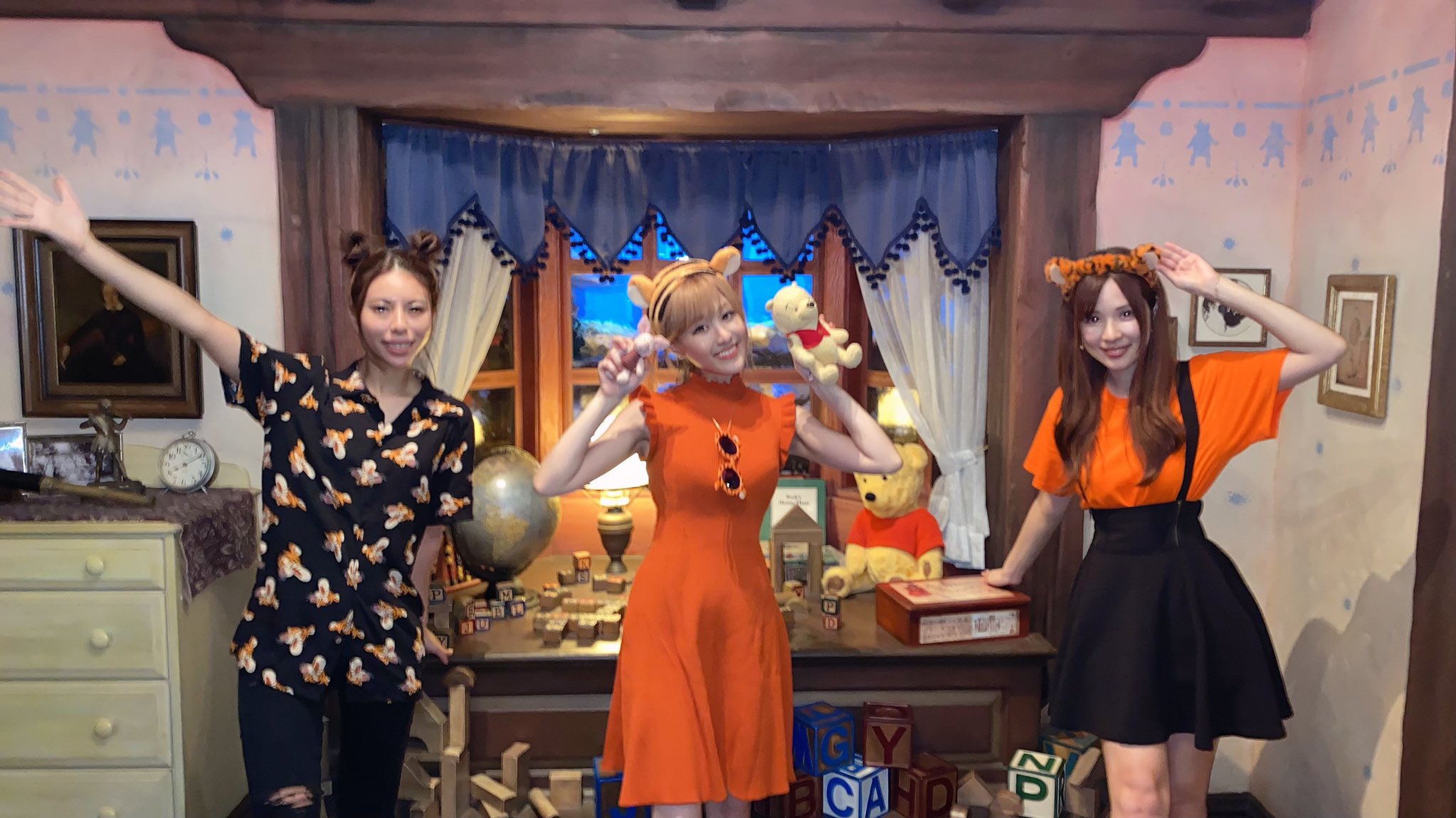 田辺麗圭 りかっち ディズニーに行きたくなってしまった 今年はハロウィンで仮装できないの寂しいなぁ Dハロ中止で寂しいので皆様の仮装見せてください 過去のディズニーコーデを色々ブログにアップしたよ T Co Auiw1lxpb9