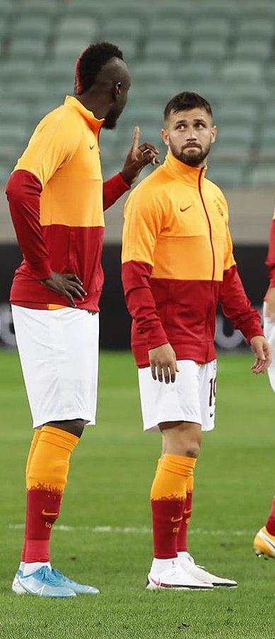 Bak penaltılar benim taammı 🌚🙄