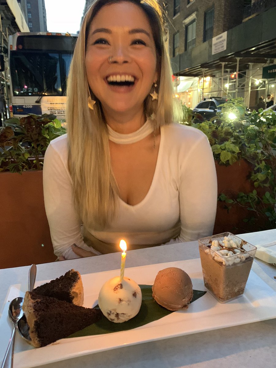 LisaHelmi's tweet image. Day-after-birthday-reflection: a family member kept talking about how old they are yesterday and all I could think was fear = getting “older” but joy = getting “wiser”. I think I can thank @BreneBrown 😂 #sorrynotsorry #gettingwiser 
#joymaker