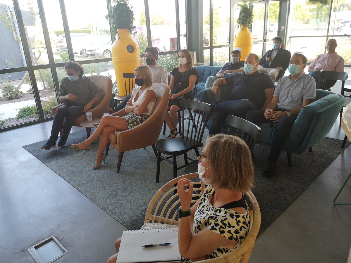 Devup_'s tweet photo. Réunion de rentrée des membres du réseau Ambassad'Up 37 dans les locaux de la société #Ecophyse, 1er acteur indépendant du #recyclage de déchets. Un grand merci à Magali Frontero pour son chaleureux accueil ! #centrevaldeloire #réseau https://t.co/PpK7HRv4Uh