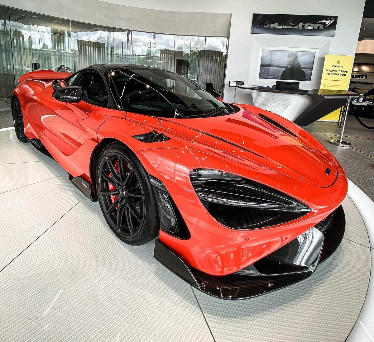 WorldWideCarsTM's tweet photo. McLaren 765 LT 🤤 https://t.co/Ys7cvtWFj9