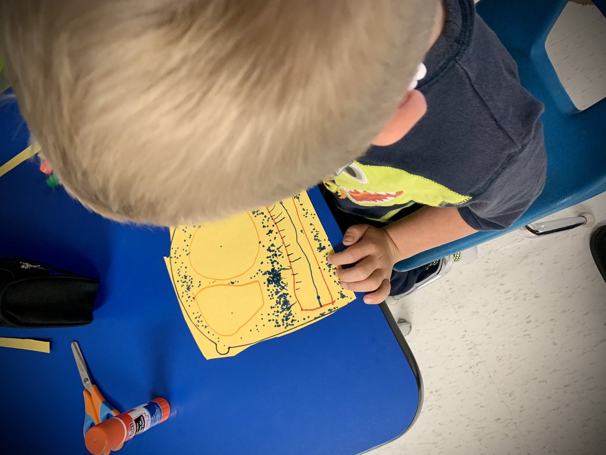 📚 Ms. Austin’s and Mrs. Dietrich’s JK/SK class just read and wrote about this beautiful and hilarious 😂 book about the search for friendship, belonging and impulse control: “I Just Ate My Friend”, by Heidi McKinnon.
#tldsblearns #tldsbreads @Bethany72964695 <a href="/dietrichh79/">Heather Dietrich</a>
