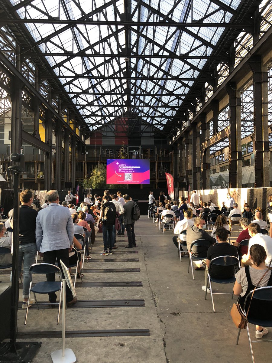 investnantesSN's tweet photo. 🎉 La 7e édition de la @NantesDigitalW est inaugurée sous les nefs de soir 🎉

➡️ 10 jours de festival avec + de 90 événements dédiés au #numérique pour le grand public et les pros !
#innovation #startups #TechForGood

📣 A suivre avec #NantesDigitalW https://t.co/fLFYrLzxud