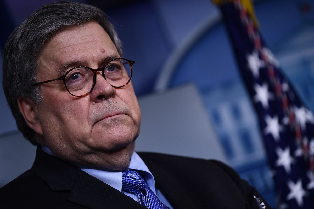 6/ MASS ARRESTS FOR "SEDITION." Barr just tore into DOJ with an unprecedented tirade—including insisting that the FBI start arresting left-wing protestors for "sedition" (essentially a false claim of coordinating a coup). Such mass arrests would feed into Trump's "coup" rhetoric.