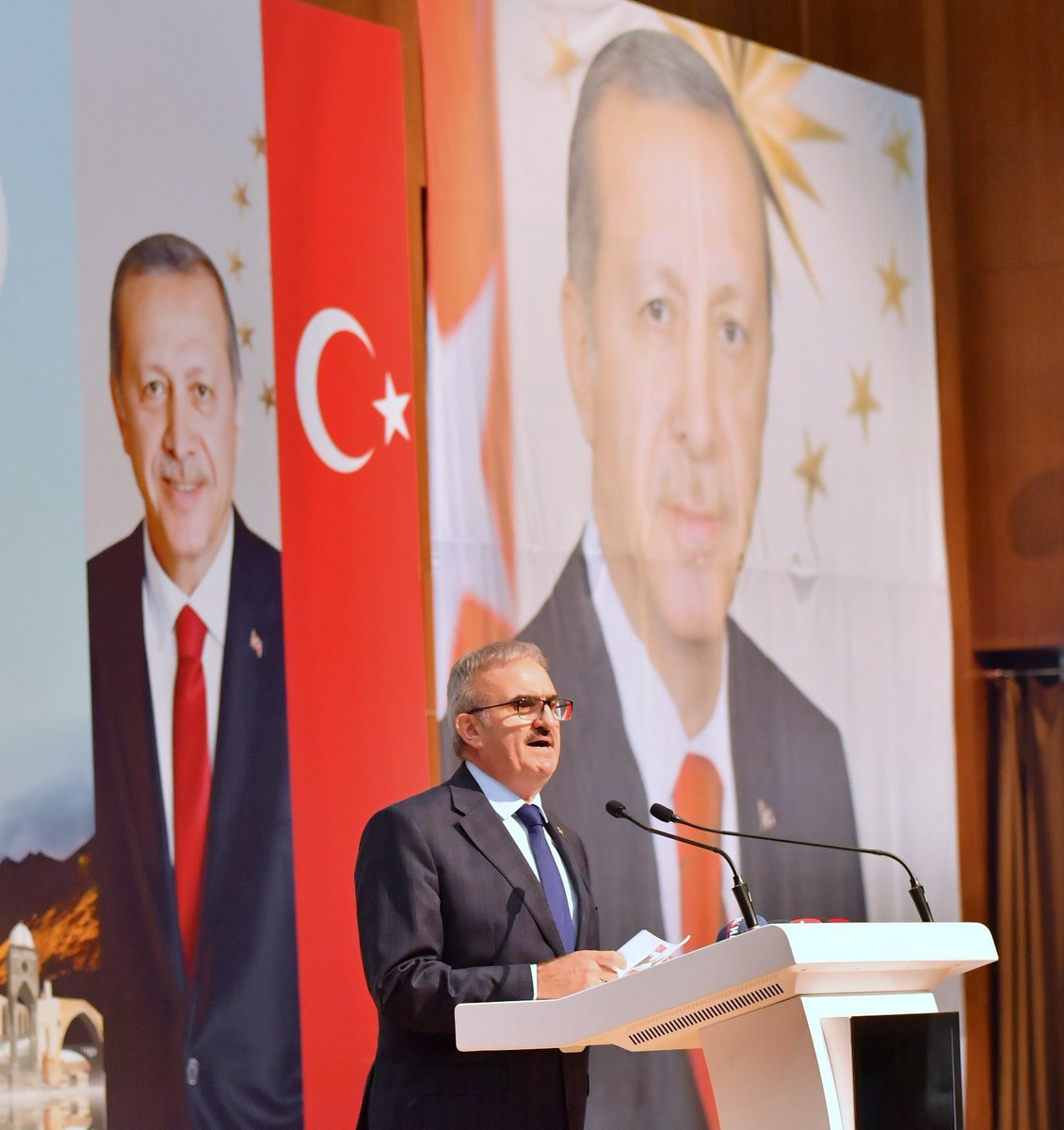 Münir Karaloğlu