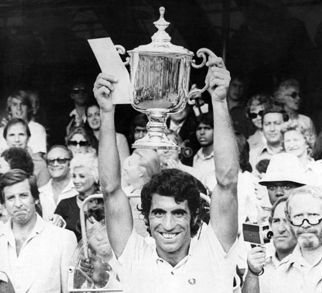 🚨CONFIRMADO🚨
El próximo lunes 21 de septiembre en #CómoNosGustaElDeporte tendremos en directo a toda una #LeyendaDelDeporte español:
🎾Don Manuel Orantes 🎾
A partir de las 20:30h en <a href="/DejateTV/">Déjate de Historias TV</a> 
🎙️ <a href="/Pa_Alonso/">Pablo Alonso</a> y <a href="/Mangelfernato/">Miguel Angel</a>