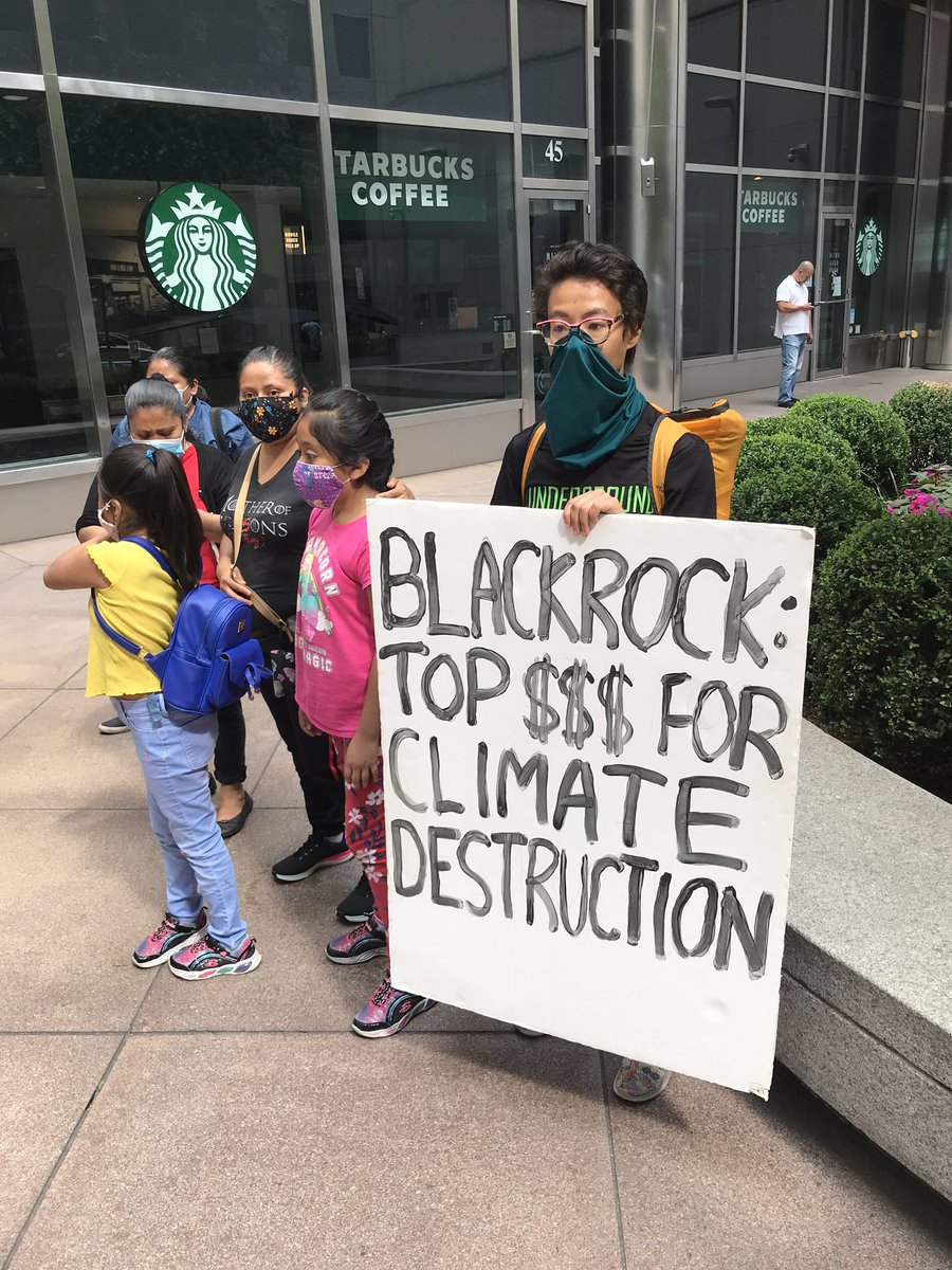 nychange's tweet image. Protest @BlackRock, the top funder of fossil fuels and a top investor in @Palantir, the deportation machine that violates the rights of climate refugees. They cause the crisis and profit off it! #NoTechForICE #BLKBigProblem #DeFundPalantir