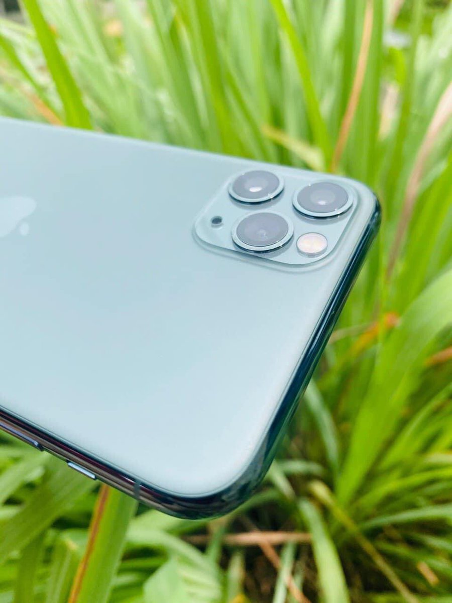 PengPhones's tweet photo. Quote RT this tweet and get no likes or retweets..winner gets to pick a brand new iPhone 11 Pro Max on Sunday! 
Have fun 😂

Good luck ! https://t.co/RMUCM6eSfr