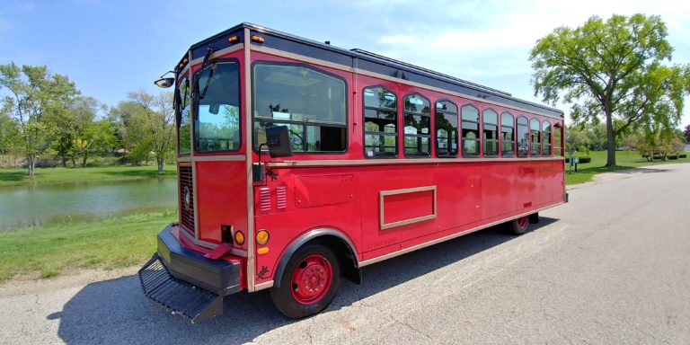 Trolleys are available from DJ Limousines!  Check out our full base price list online at djlimousines.com or call 800-585-6800 to get your quote today!  🚗🚌🎶🥂😎

#Limo #Trolley #LimoBus #GrandRapids #Michigan