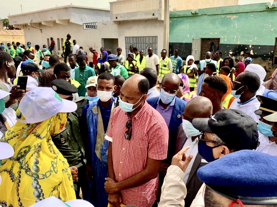 ANgororano's tweet image. Discussed the flood response in the south of🇲🇷 with the Gov. of Trarza, the Mayor of Rosso &amp;amp; the Min. of Empl, Youth &amp;amp; Sports @TalebSidAhmedMr &amp;amp; along with @akobII witnessed the pivotal role being played by #volunteers &amp;amp; young women leaders  #Watanouna  #PartnersAtCore @SDGoals