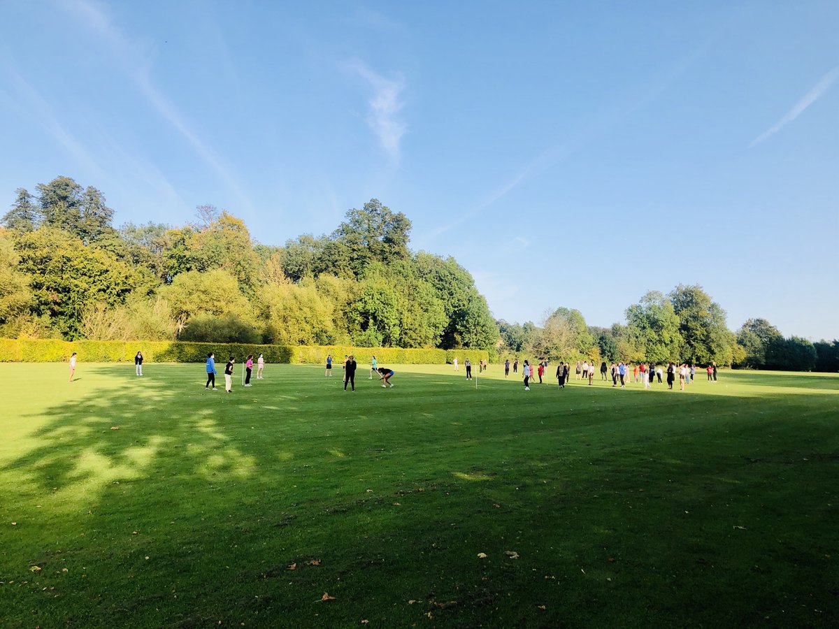 kevin_carson's tweet image. Fantastic fun with all of the @rmsboarders family this evening on The Lowers @RMSforGirls. We all loved it!
#iloveboarding 
#doaskmeaboutmyrounder
#dontaskaboutUlianacatchingmeout