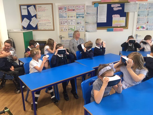 SpringCottagePS's tweet image. Lots of ‘Wow moments’ today as Y3, 4, 5 and 6 visited Space, the Pyramids of Giza, Stone Age Britain and the Trenches of WW1, all courtesy of @primevruk #springcottagetheme #springcottagescience
