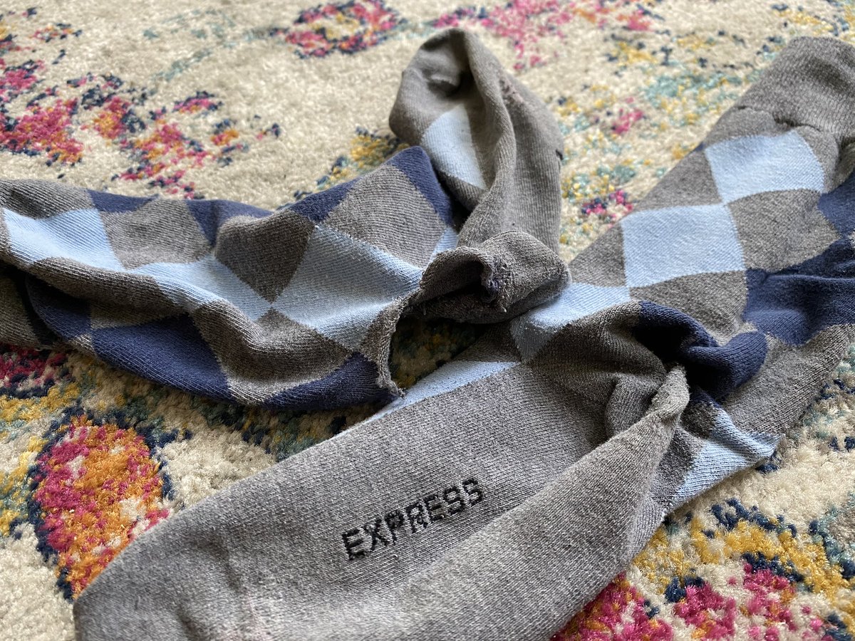 JayFlats's tweet image. Big #thankyou to @express after my old socks finally retired after 15 years... they hooked me up with a new generation of cozy socks!!! 🧦 #expressmen #mensclothing #Grateful #feelingood #2020best