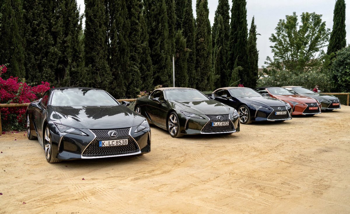 Lexus España tweet media