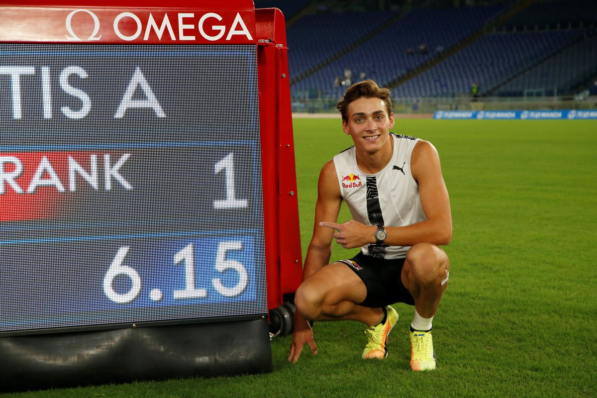 SVTSport's tweet photo. Här slår Duplantis Bubkas 26 år gamla rekord - se 6,15-hoppet. https://t.co/LmssjgEGWr https://t.co/EX0DCKaPD7