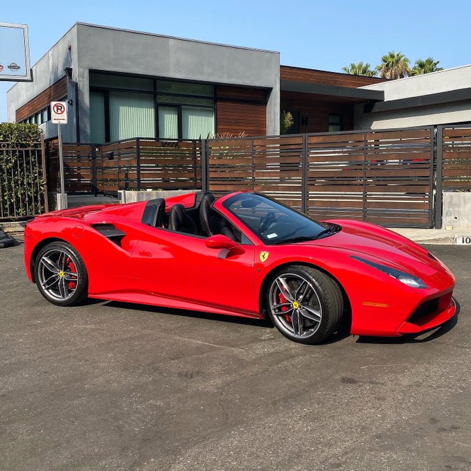 she&rsquo;s mine https://t.co/wMjcDMwmj7