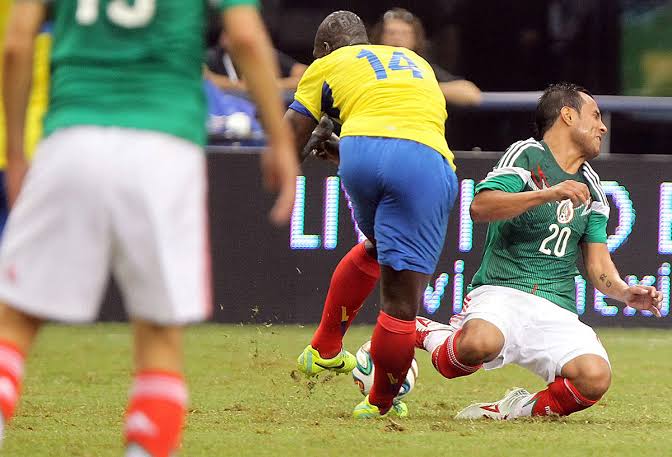 Bullying Futbolero tweet media