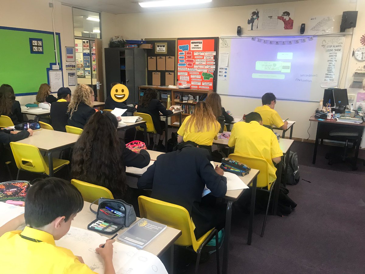 Miss Mercer tweet media