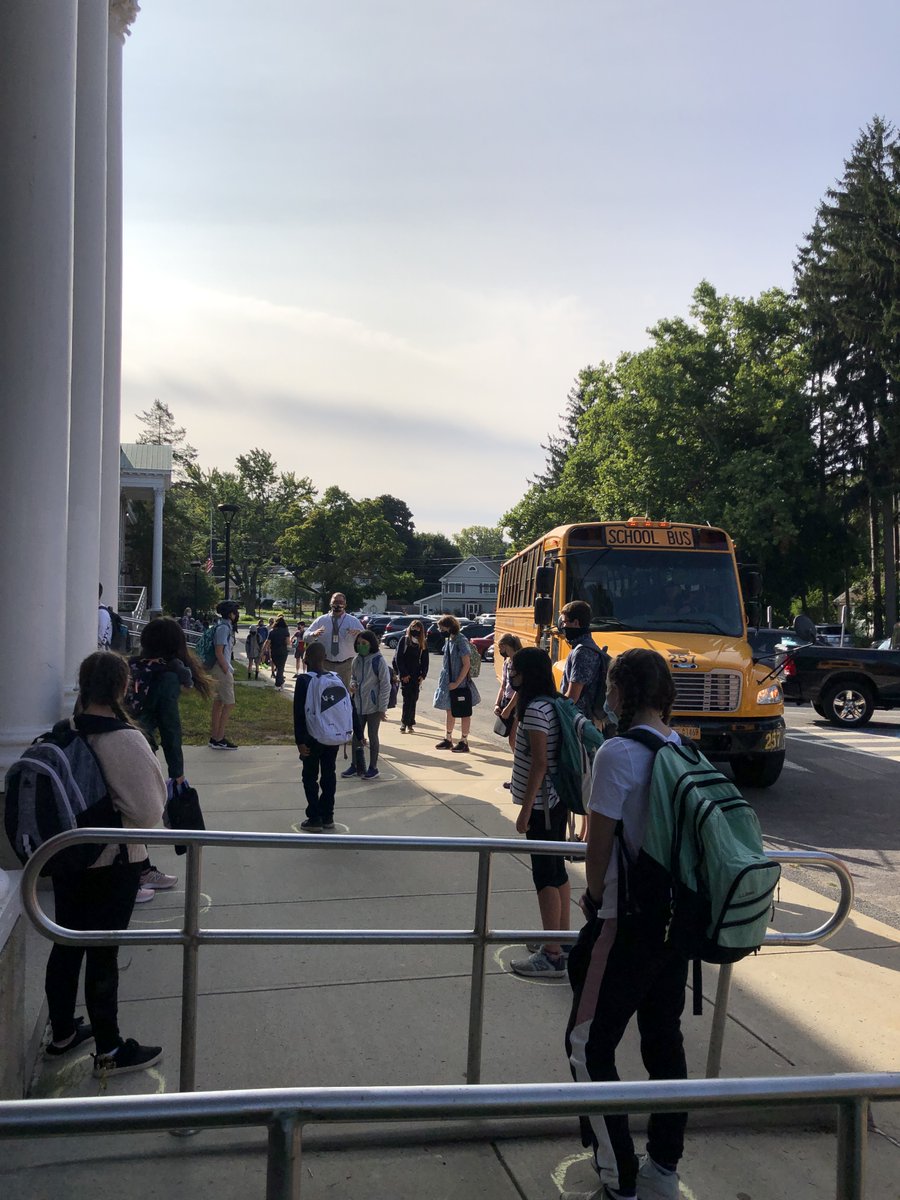 Thanks to our VA students, faculty and families for a great first week back!  Welcome to our grade 5 and 6 students!